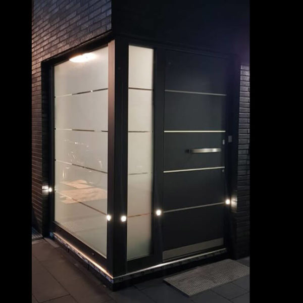 Front door with corner sidelights & LEDs