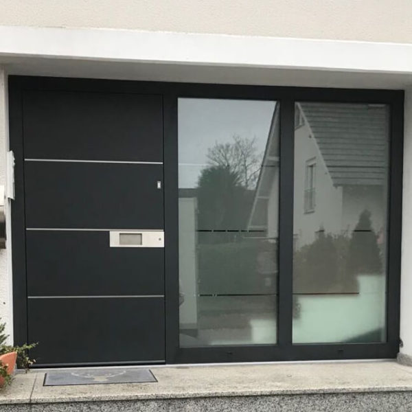 Front door with recessed handle