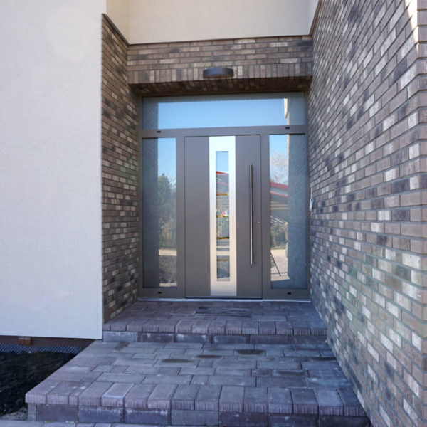 Ryterna front door 601 design with sidelights & transom