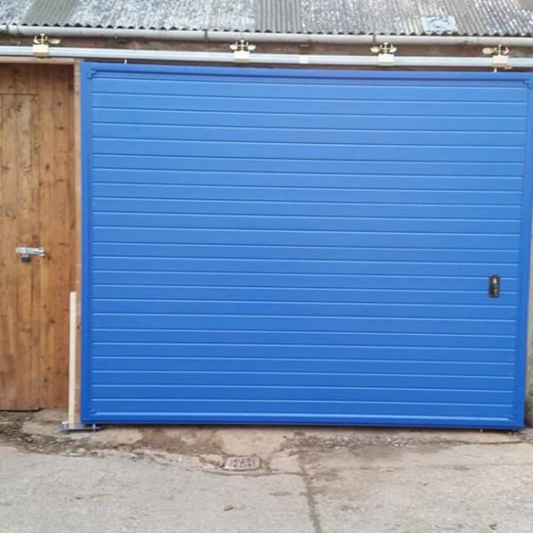 Sliding industrial door