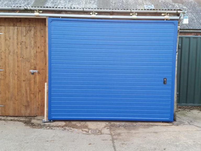 Sliding industrial door