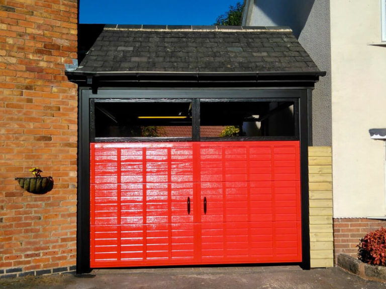 Retro design garage door in glossy finish