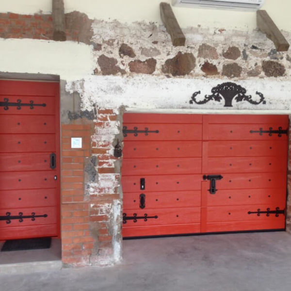 Retro sectional garage doors (5)