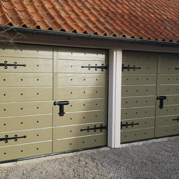 Retro sectional garage doors (8)