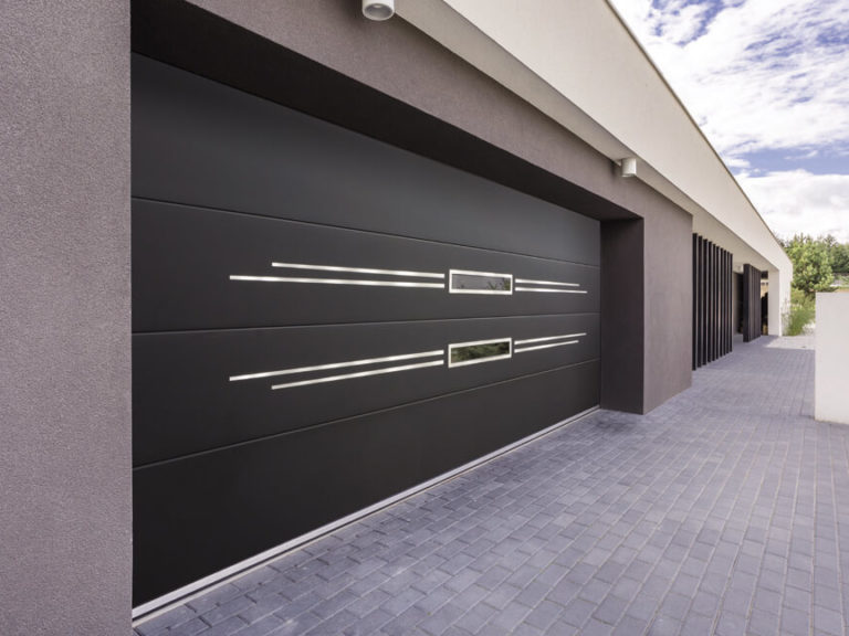 'Nordic' design garage door