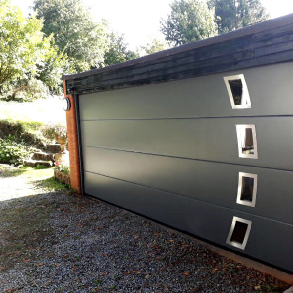 Garage door with a 'Sails' design windows