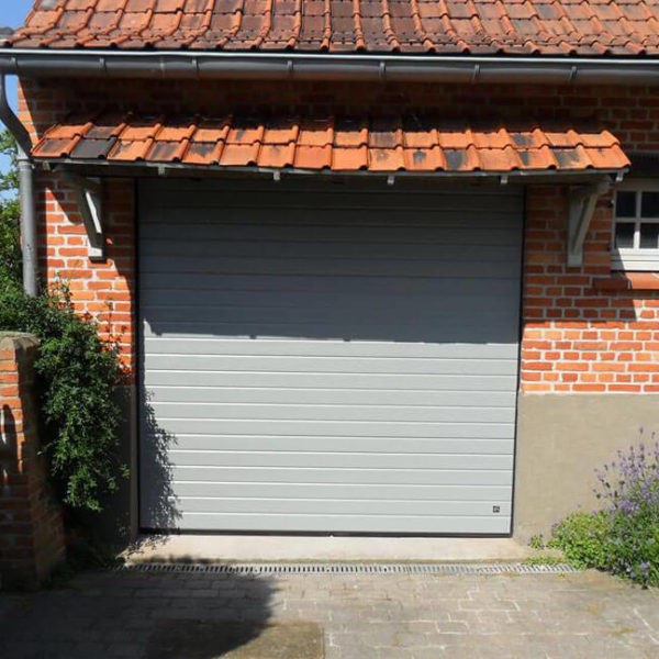 Good-old Rib design garage door