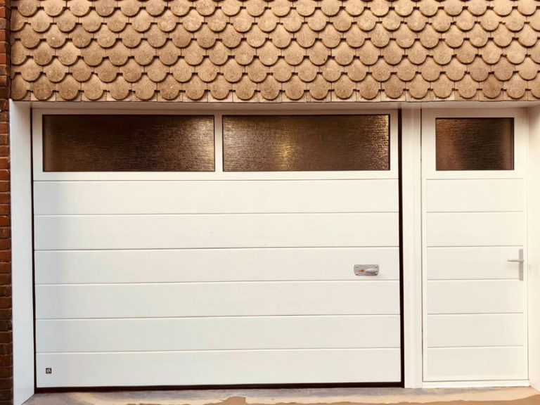 'Midrib-slick' design & glazed panels with 'frosted' effect glazing