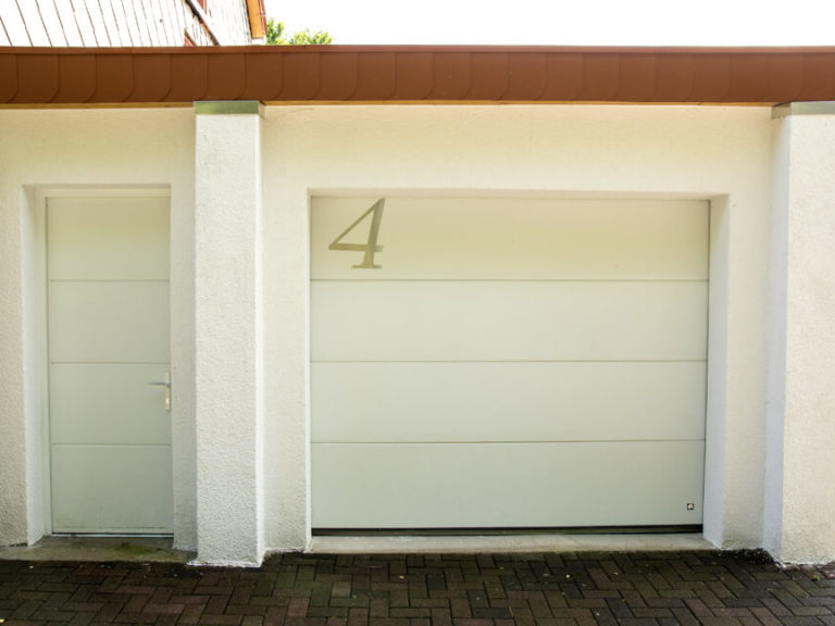 'Flush-slick' design & a house #