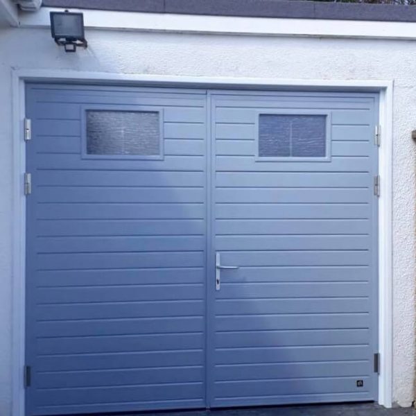Side-Hinged Garage Door Rib horizontal design