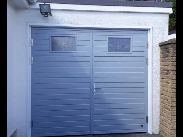 Side-Hinged Garage Door Rib horizontal design