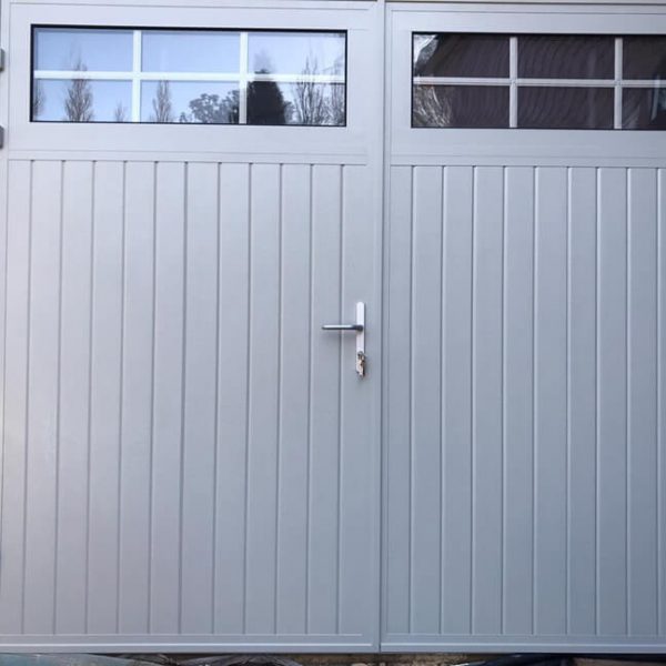 Side-Hinged Garage Door Traditional design & custom colour