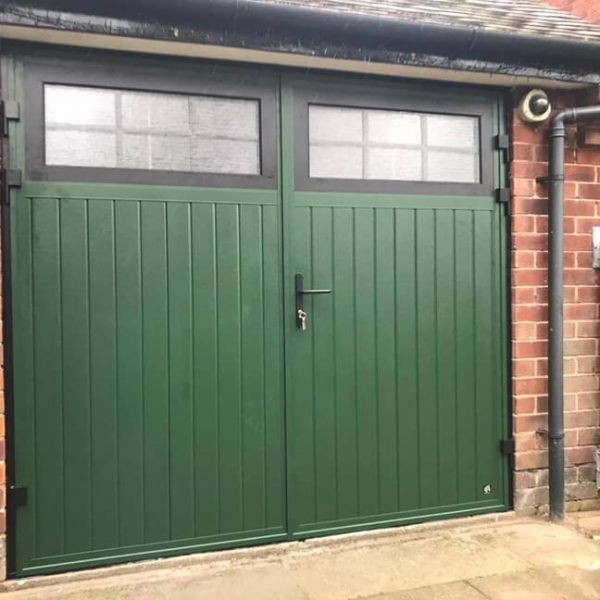 Side-Hinged Garage Door Traditional design & custom colour layout