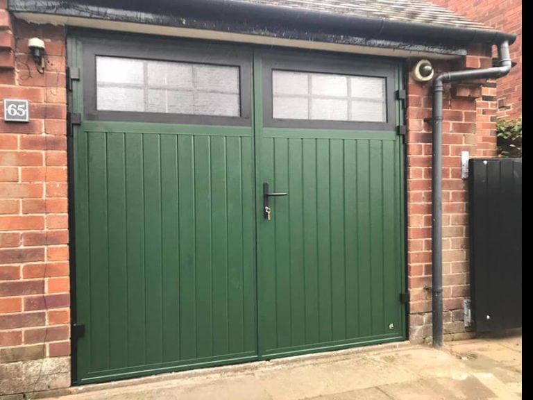 Side-Hinged Garage Door Traditional design & custom colour layout
