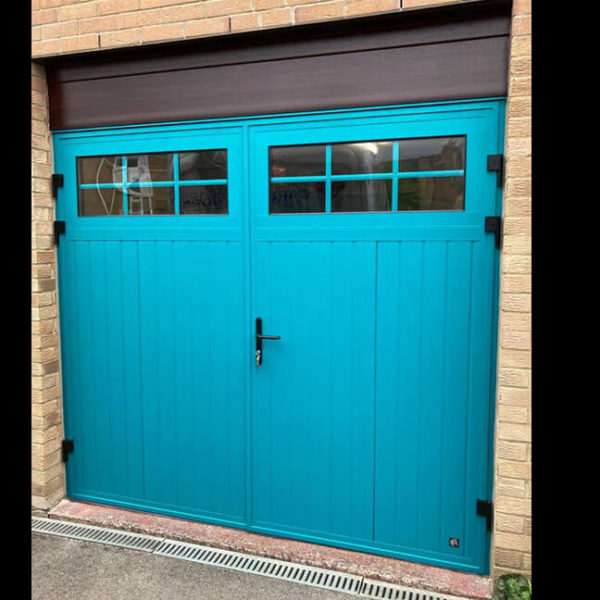 Traditional design side hinged garage door