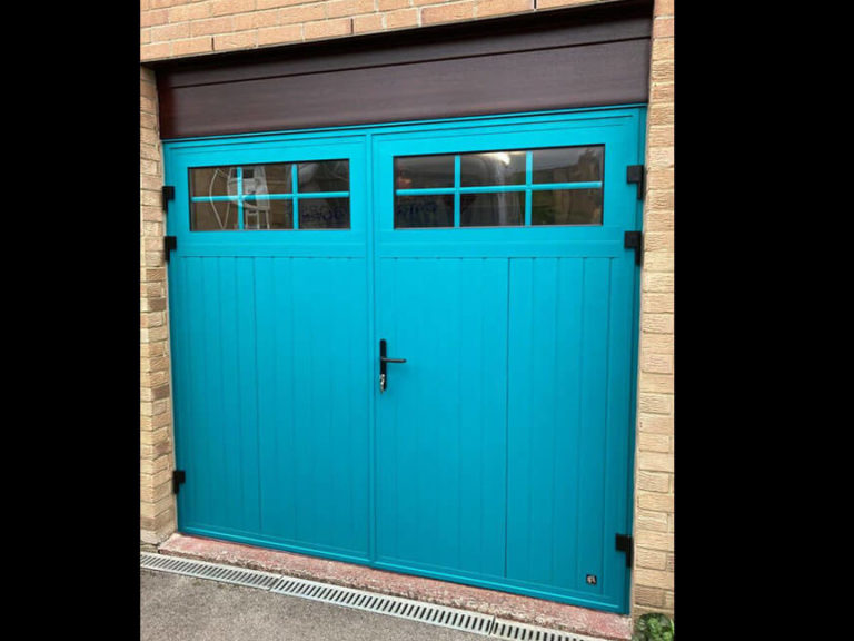 Traditional design side hinged garage door