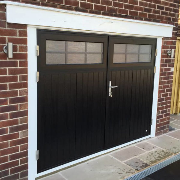 'Traditional' design side hinged door