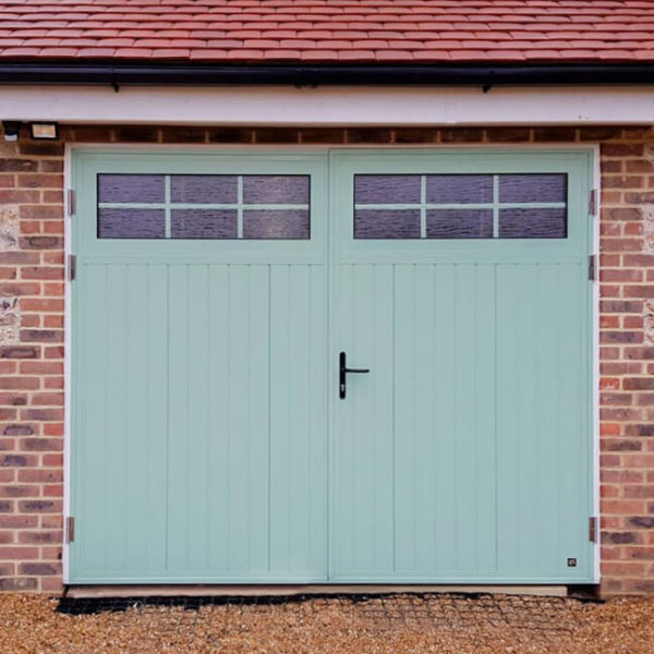 'Traditional' design side hinged door