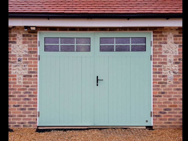 'Traditional' design side hinged door