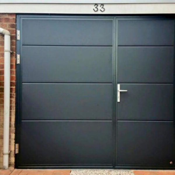 Side hinged door - asymmetric split