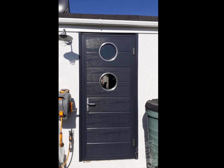 Side door with portholes