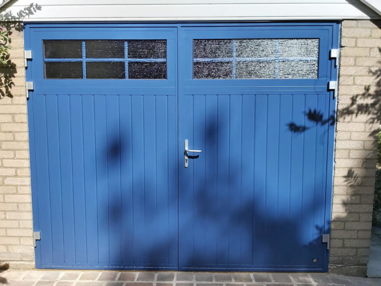 Side hinged door 'Traditional' design