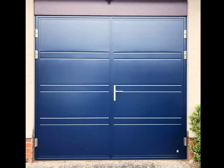 Side hinged door with top-rib panels