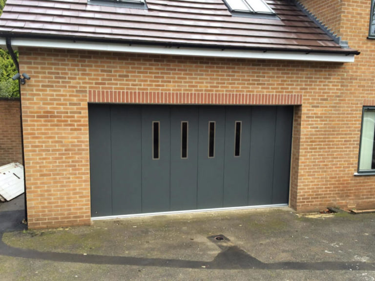 'Flush-slick' design & oblong stainless steel windows