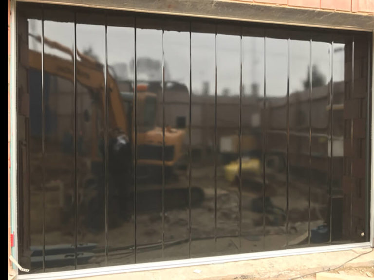 'Midrib-slick' design door with 90% gloss finish