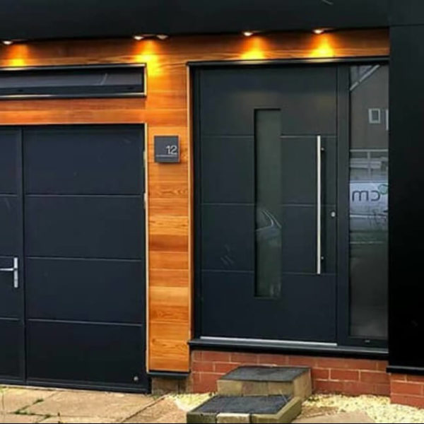 Matching layout front & side-hinged doors