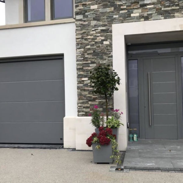 Front door with sidelights & transom