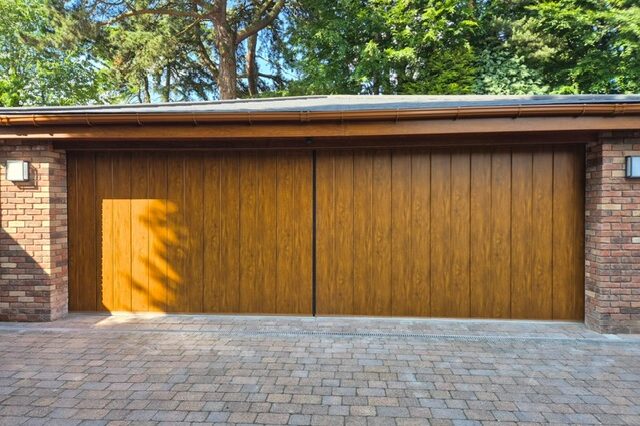 Garage doors Birmingham and London to Nottingham and Leeds